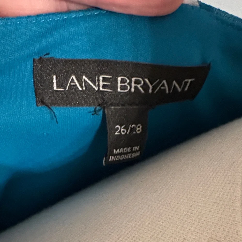 Lane Bryant Teal Floral V-Neck Flutter Sleeve Top - Picture 2 of 7